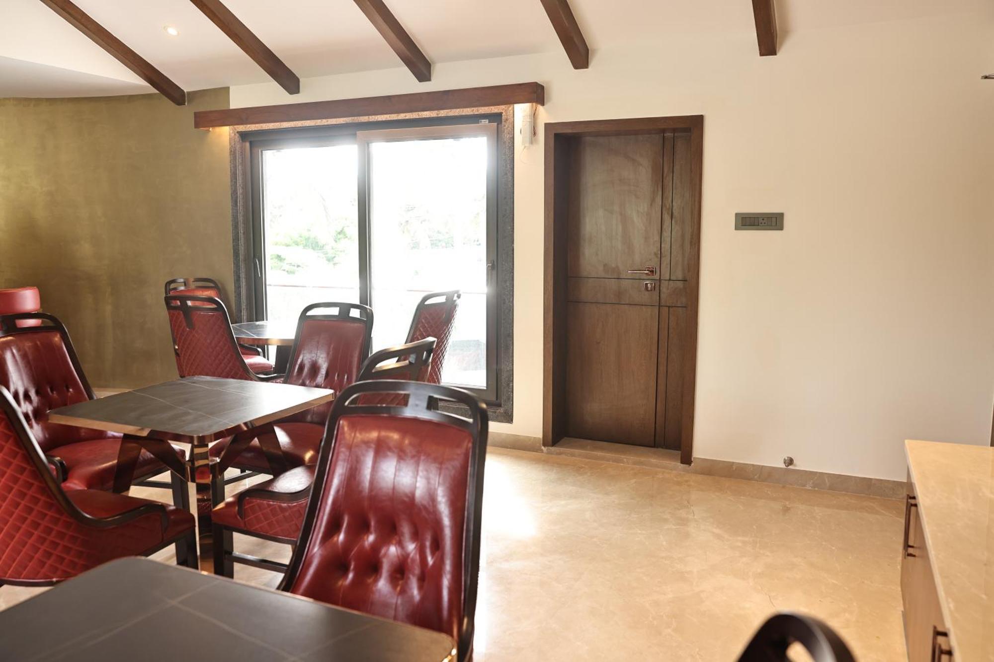 Mstays Ecr By Mirabilis Hotel Chennai Exterior photo
